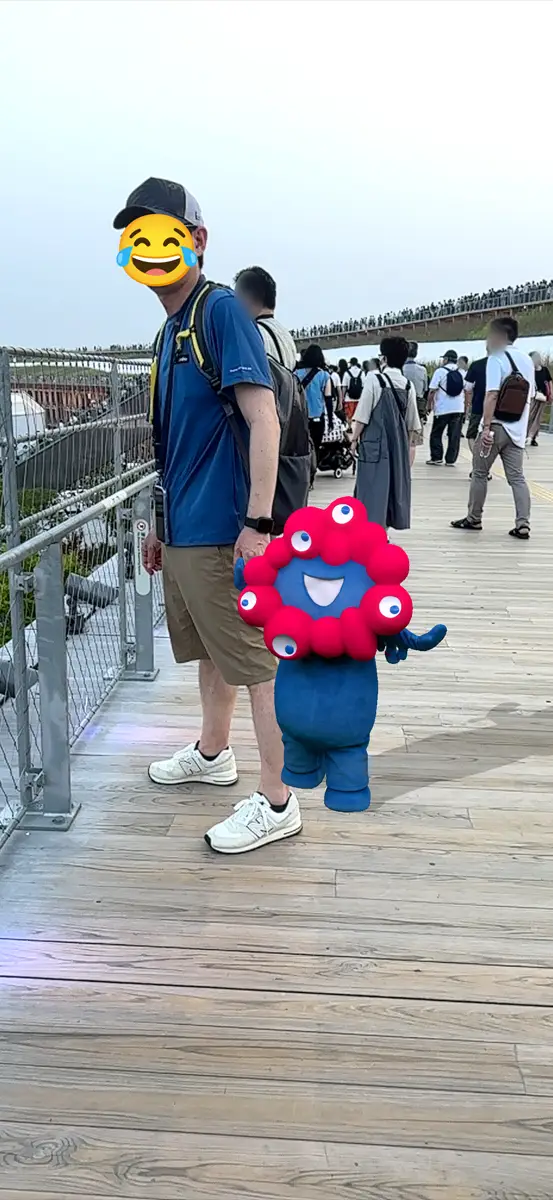 手つなぎミャクミャク